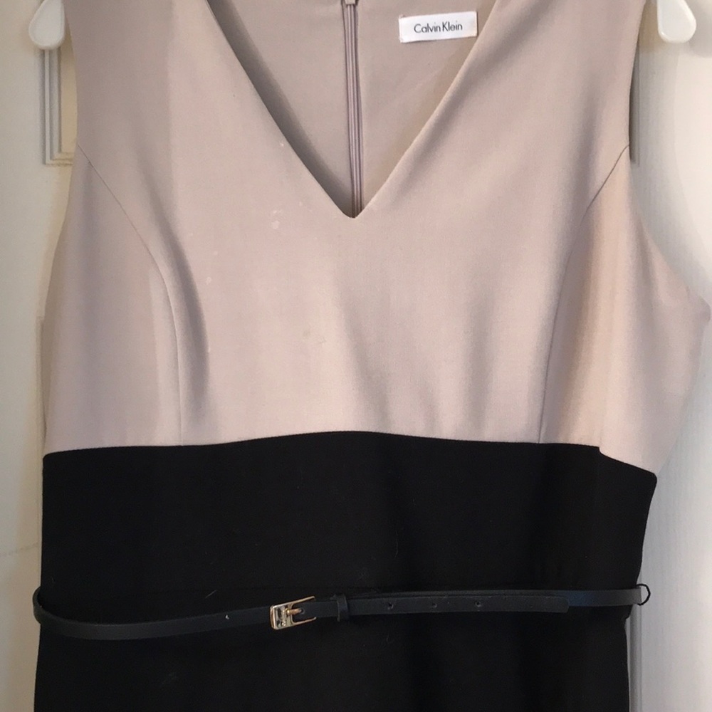 Sleeveless dress